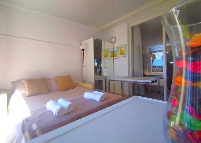 Rentenerife Canary Oasis - Agarimo